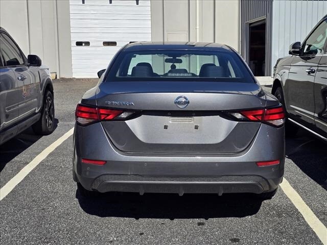 2023 Nissan Sentra S photo 4