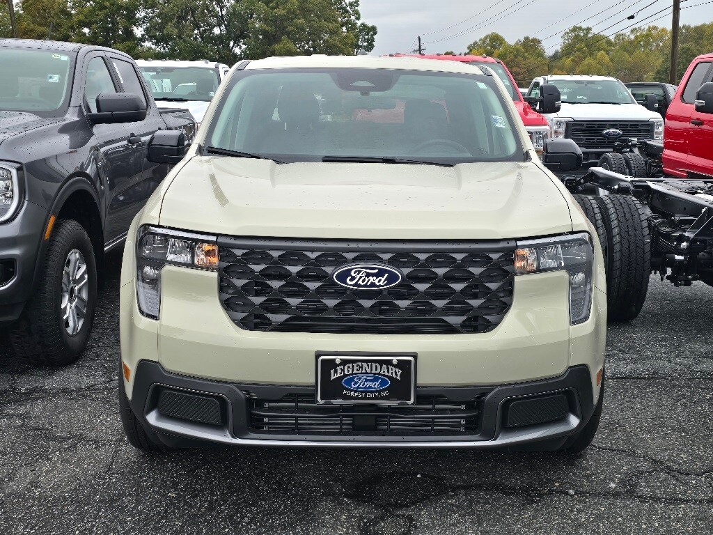 2025 Ford Maverick XLT photo 3