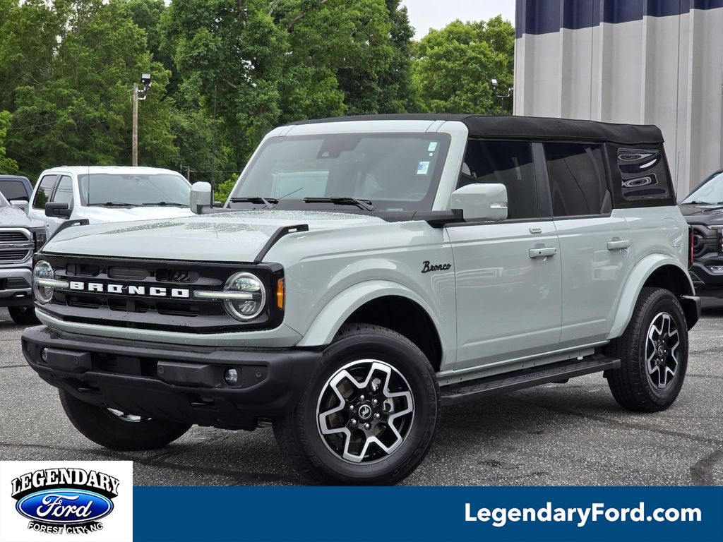 2023 Ford Bronco Outer Banks 4x4's photo
