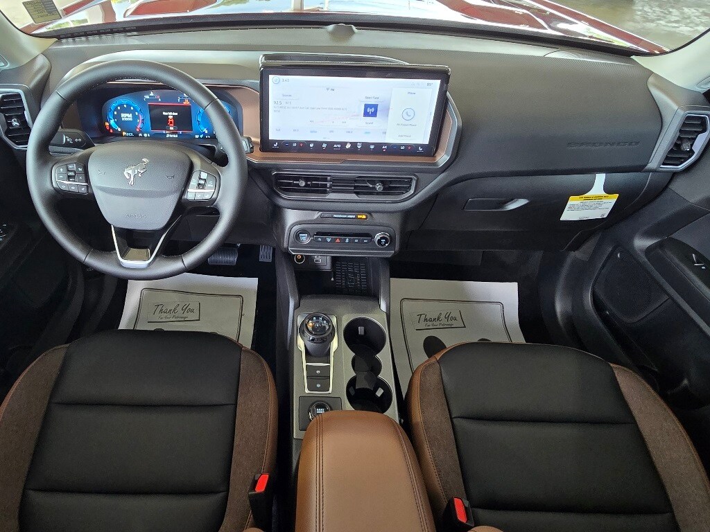 2025 Ford Bronco Sport Outer Banks photo 2