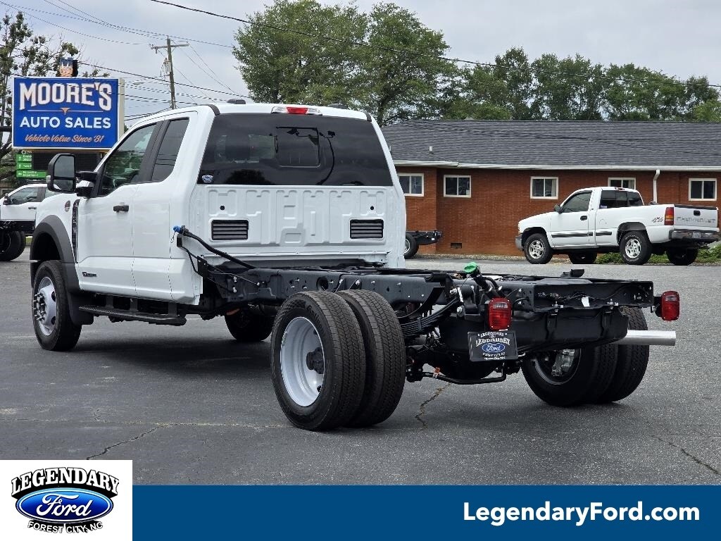 2026 Ford F-450 XLT photo 2