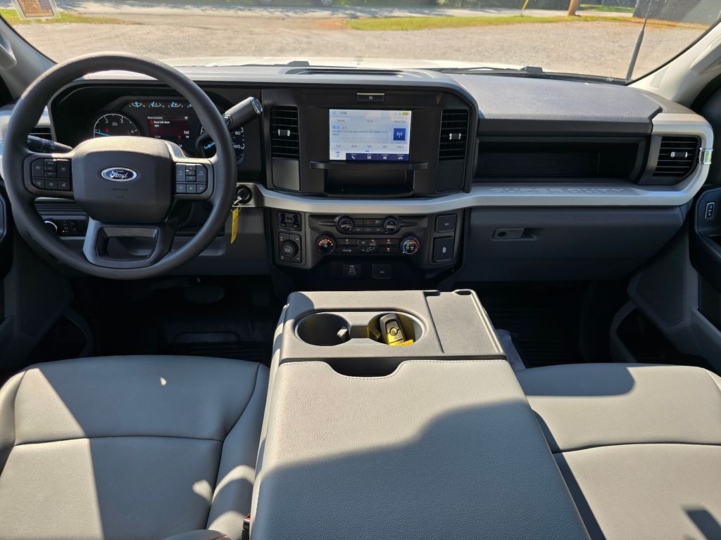 New 2026 Ford F-350SD XL Truck Crew Cab