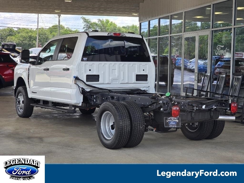 2026 Ford F-350 XL photo 2