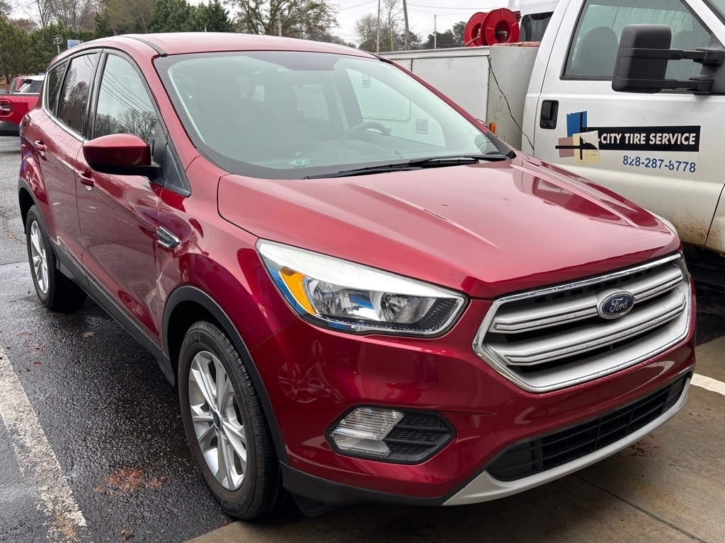 Used 2019 Ford Escape SE SUV