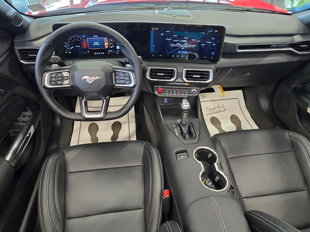 2025 Ford Mustang GT Premium Convertible photo 3