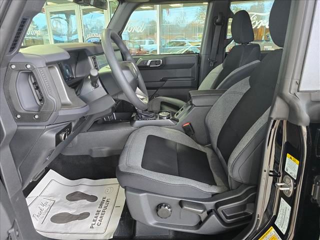 2025 Ford Bronco 4-Door Base - Photo 9