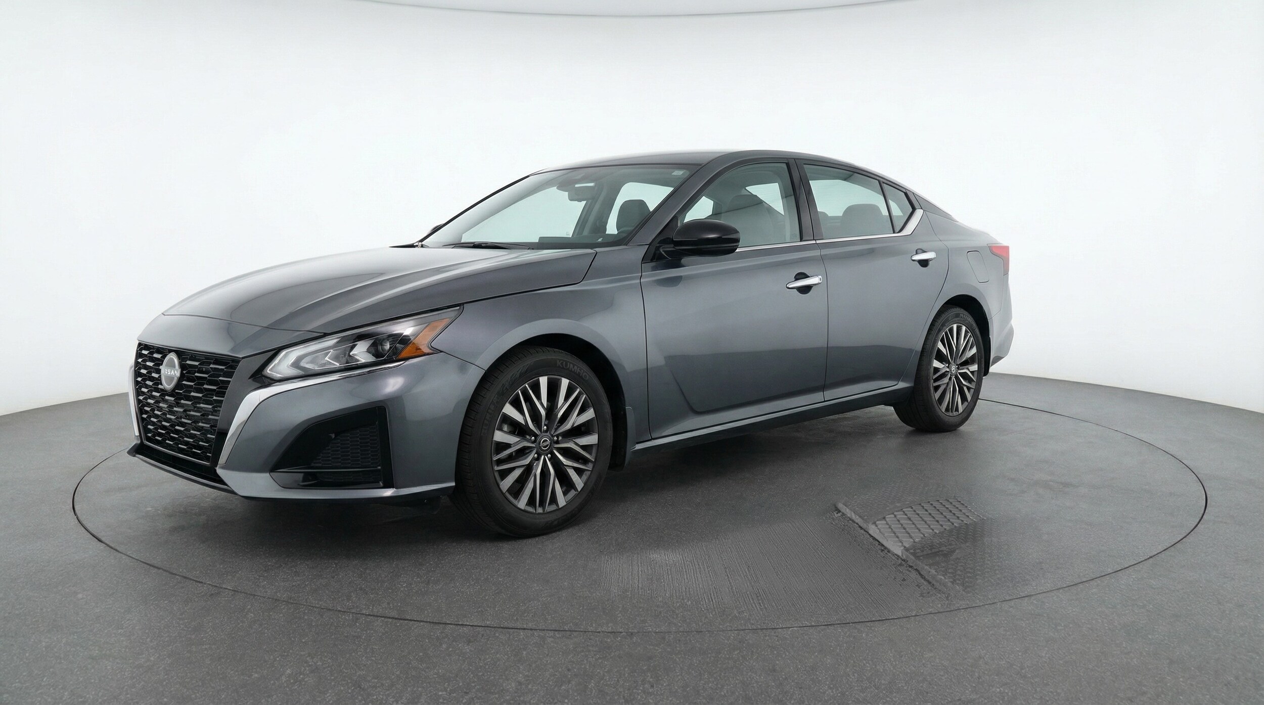 Thumbnail: 2025 Nissan Altima - 3