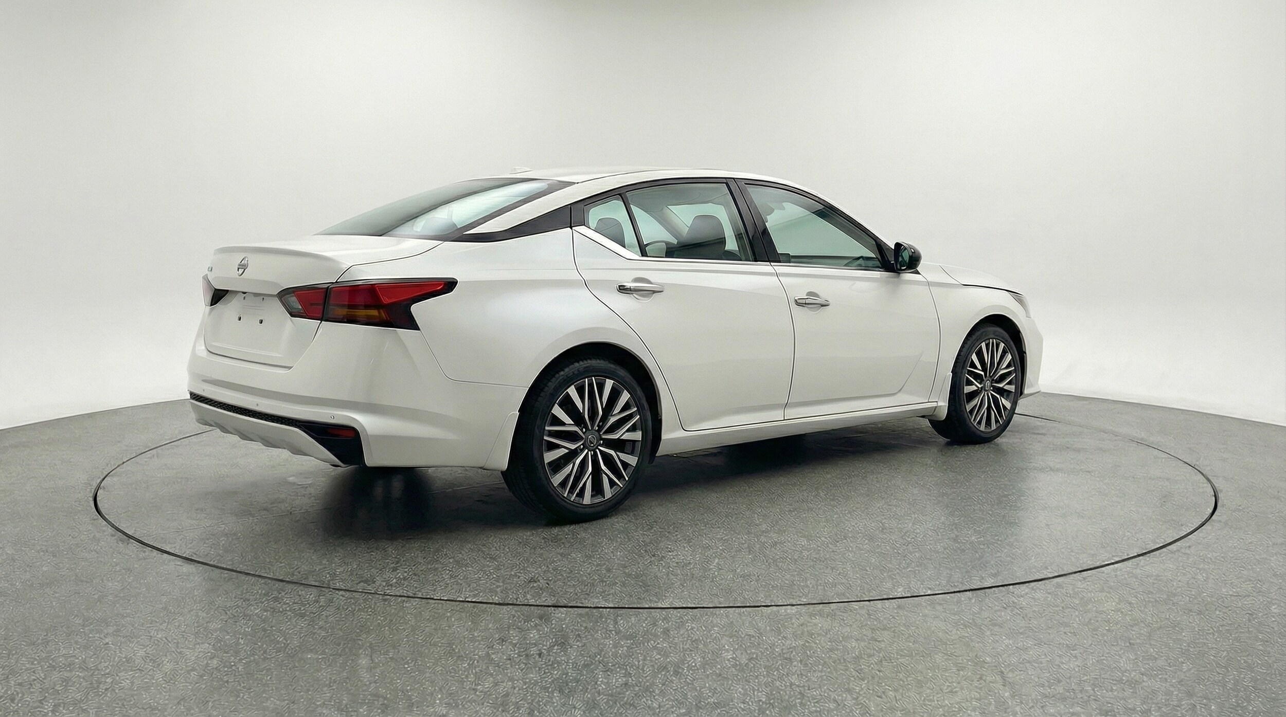 Thumbnail: 2025 Nissan Altima - 7