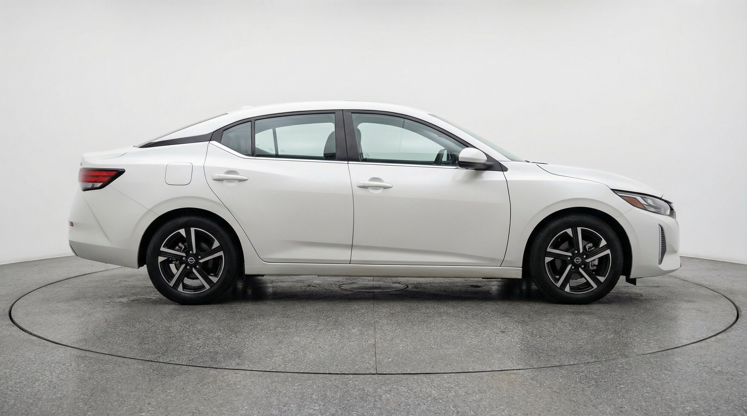 Thumbnail: 2025 Nissan Sentra - 11