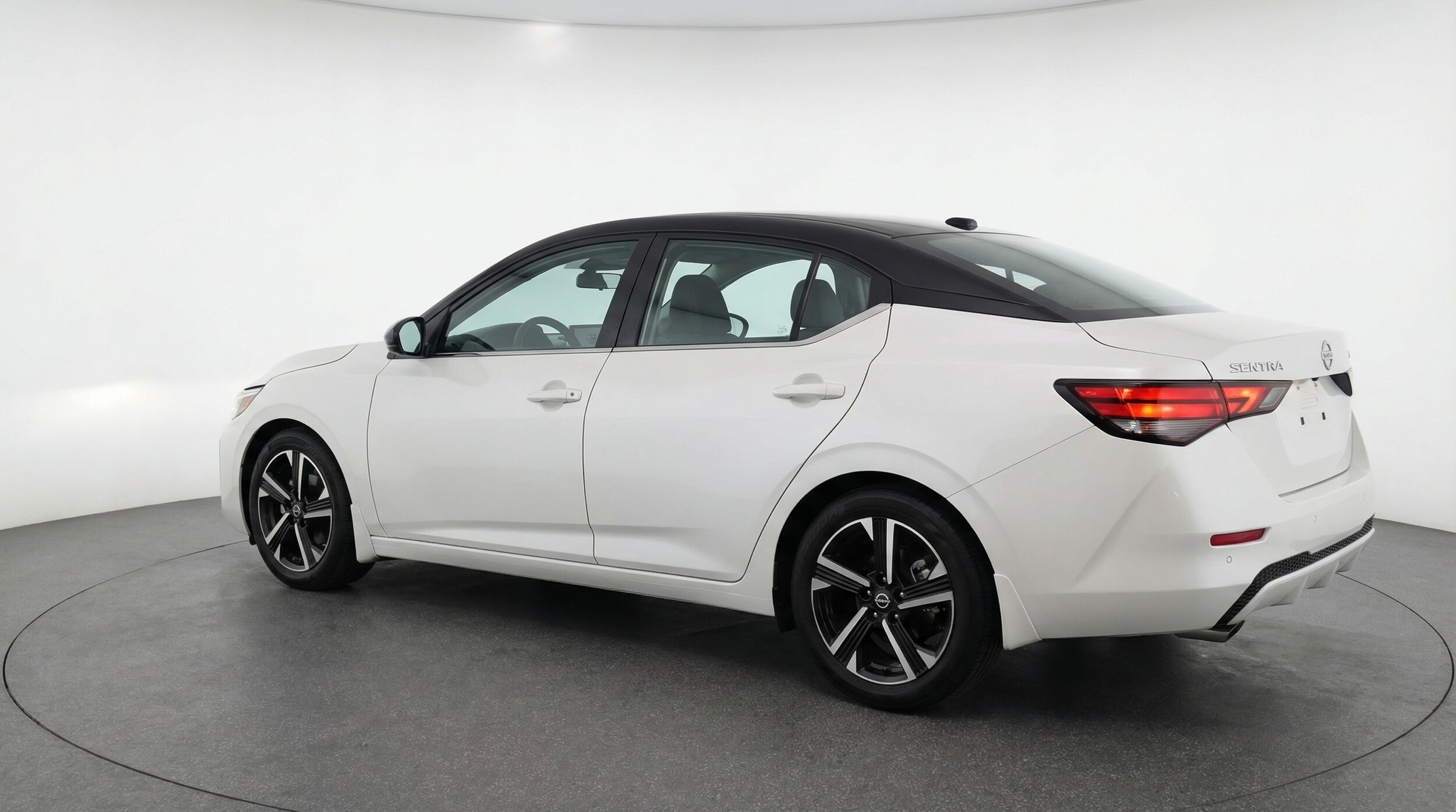 Thumbnail: 2025 Nissan Sentra - 5