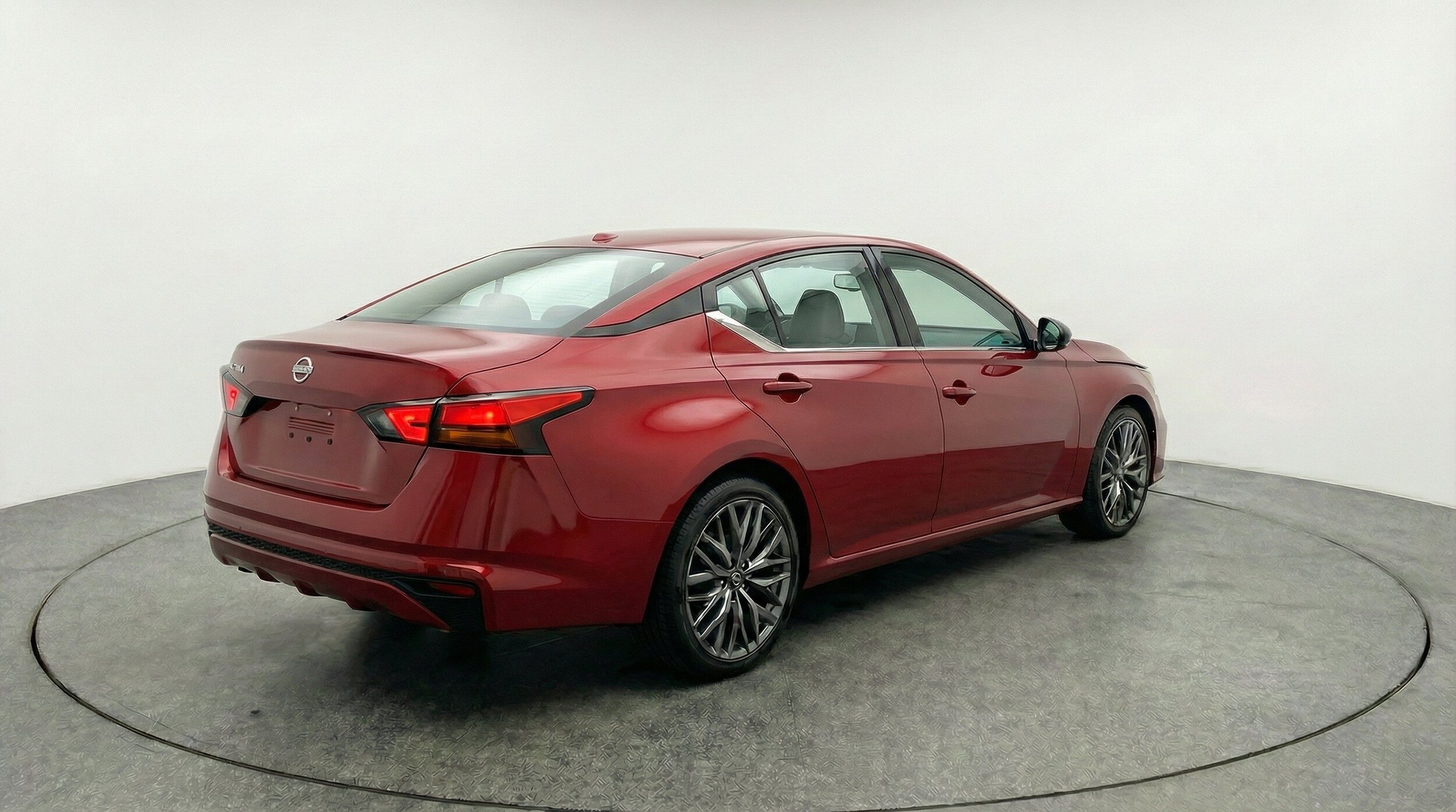 Thumbnail: 2025 Nissan Altima - 9