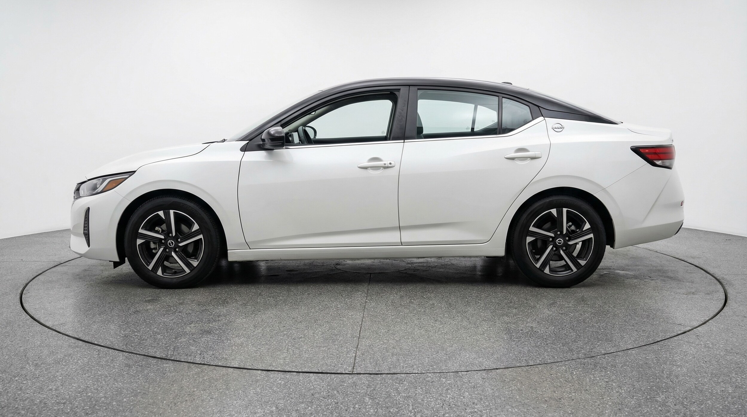 Thumbnail: 2025 Nissan Sentra - 4