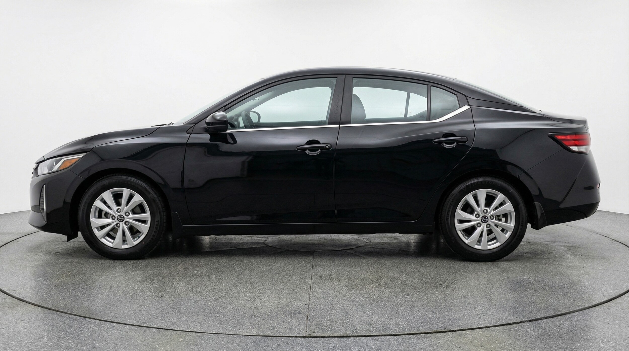 Thumbnail: 2025 Nissan Sentra - 4
