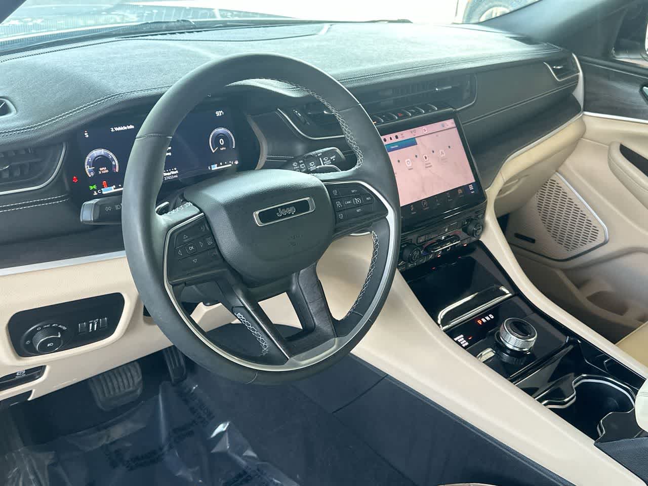 Thumbnail: 2023 Jeep Grand Cherokee - 13