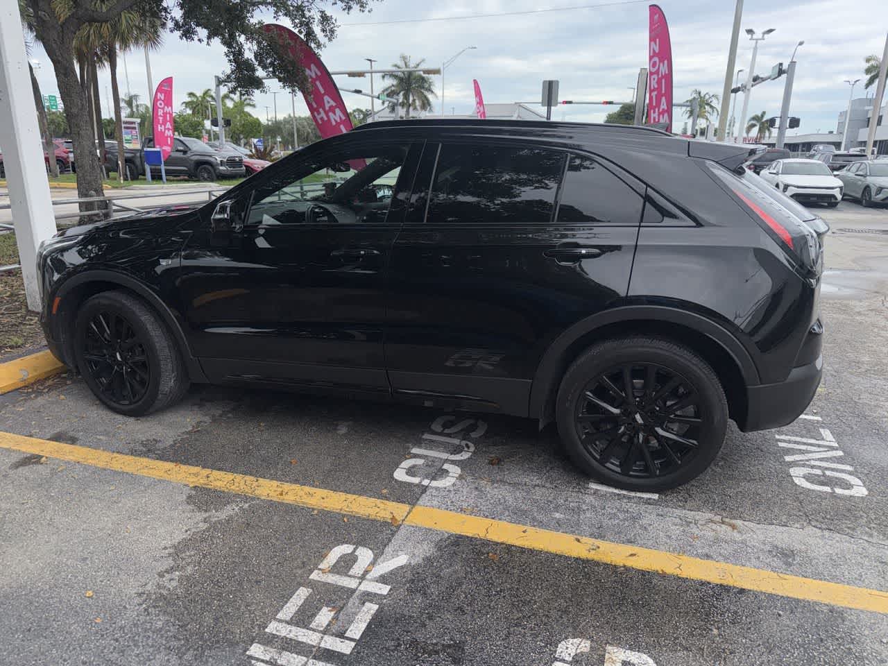 Thumbnail: 2023 Cadillac XT4 - 4