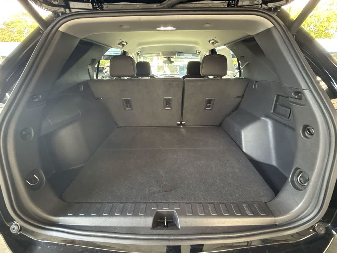 Thumbnail: 2024 Chevrolet Equinox - 25