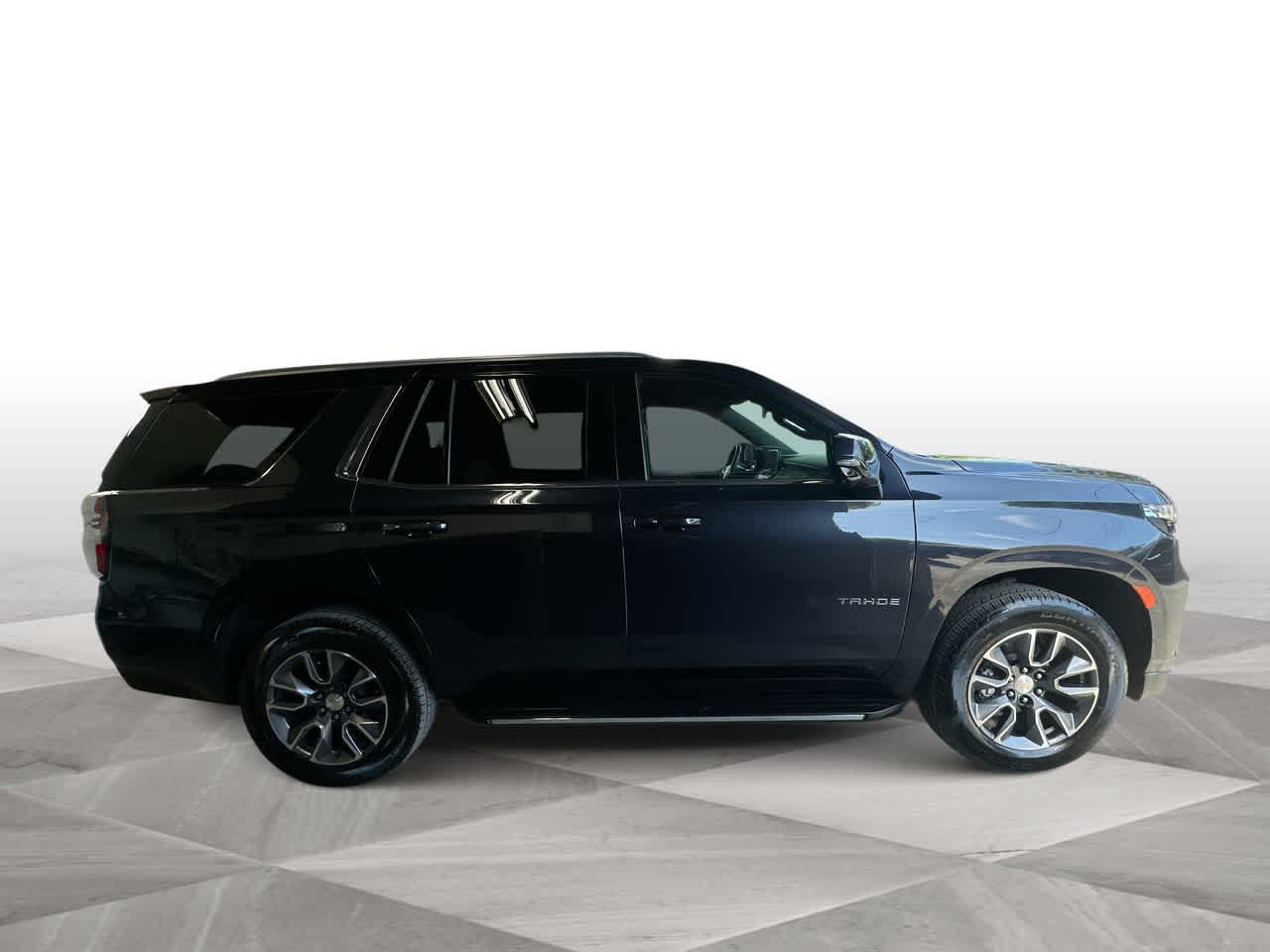 Thumbnail: 2023 Chevrolet Tahoe - 9