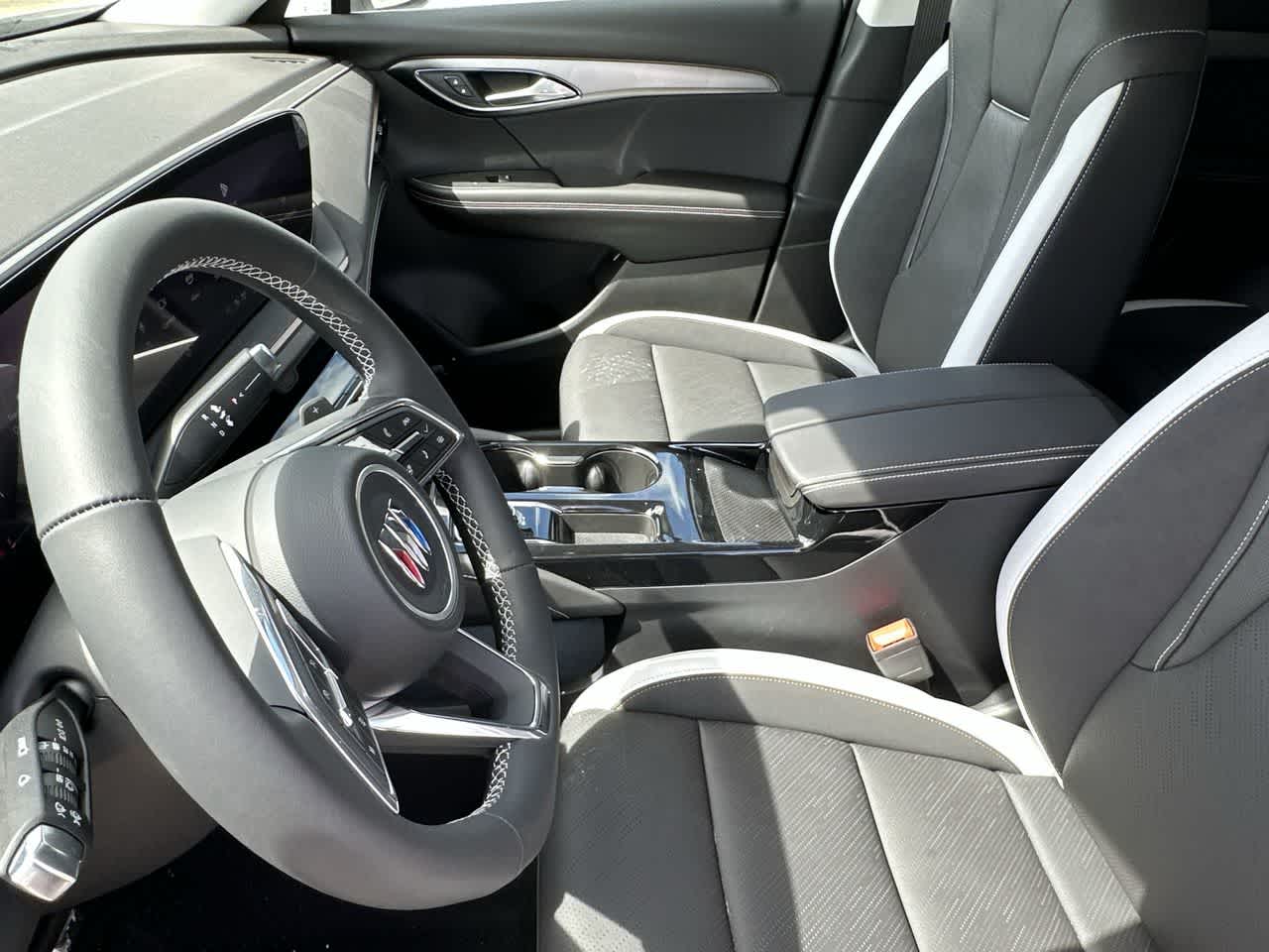 Thumbnail: 2025 Buick Envision - 7