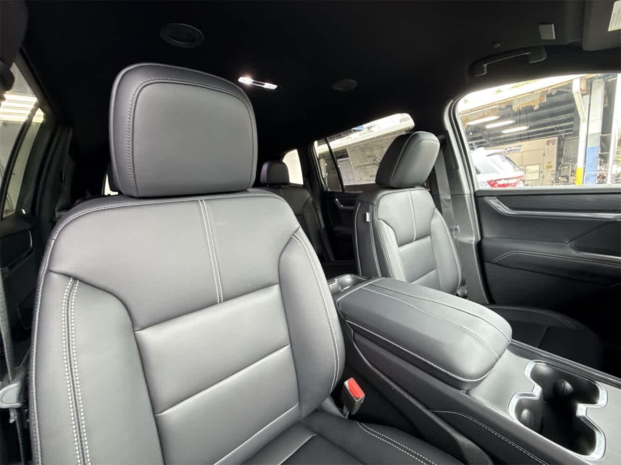 Thumbnail: 2026 GMC Acadia - 27