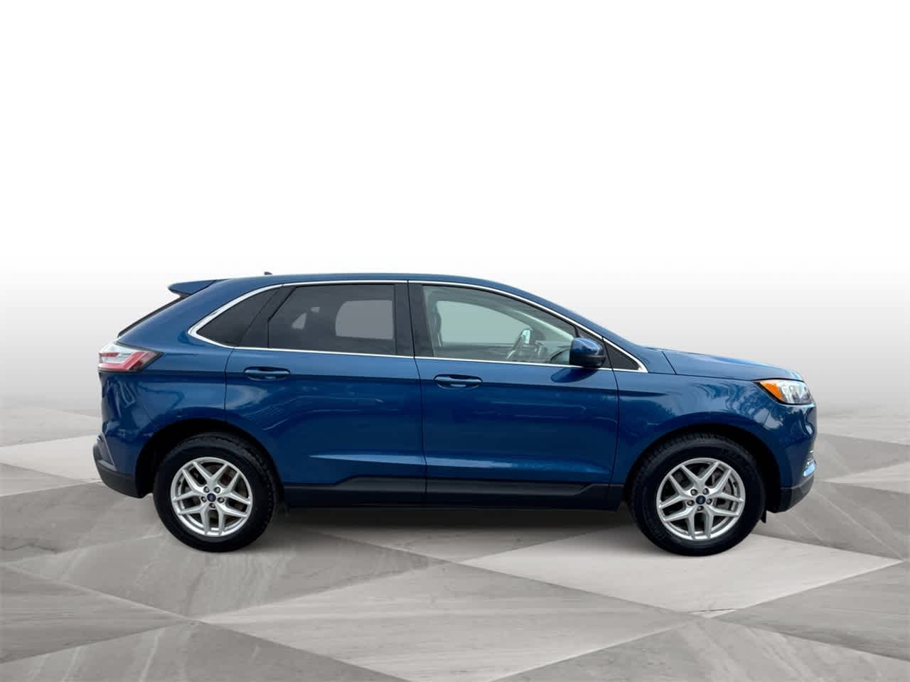 2022 Ford Edge  9