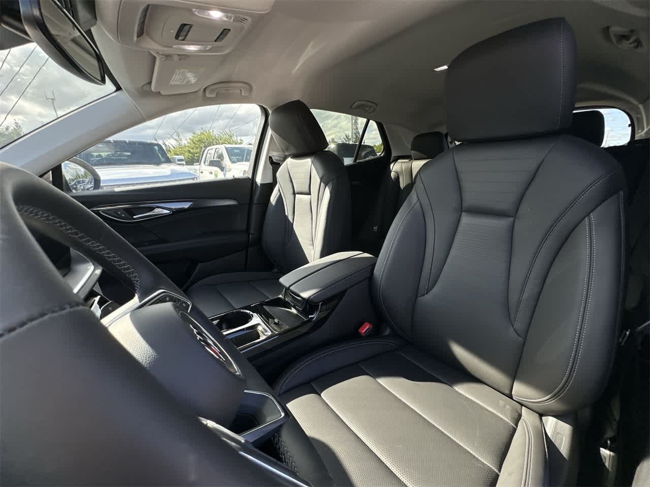 Thumbnail: 2025 Buick Envision - 14