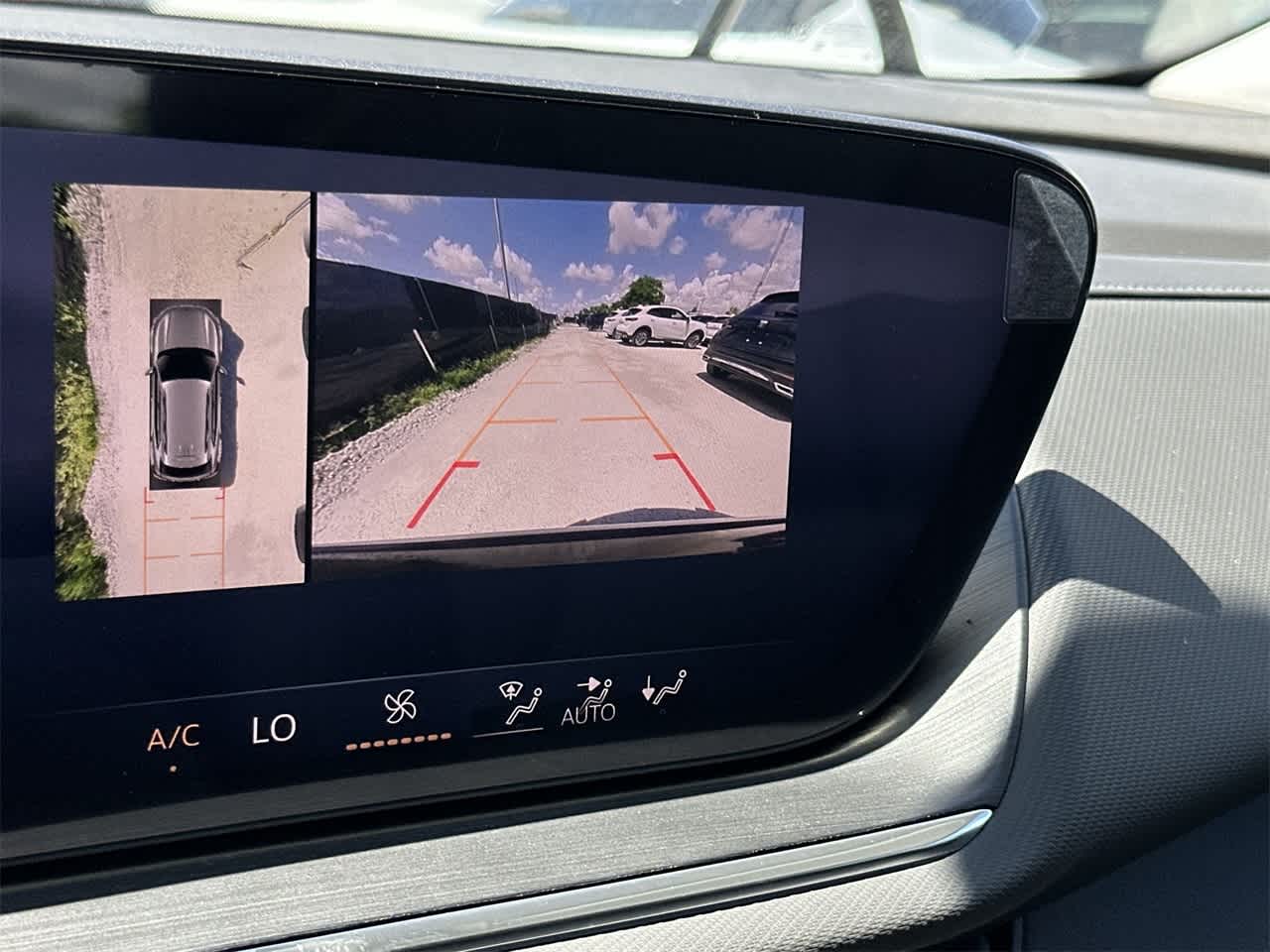 Thumbnail: 2025 Buick Envision - 19