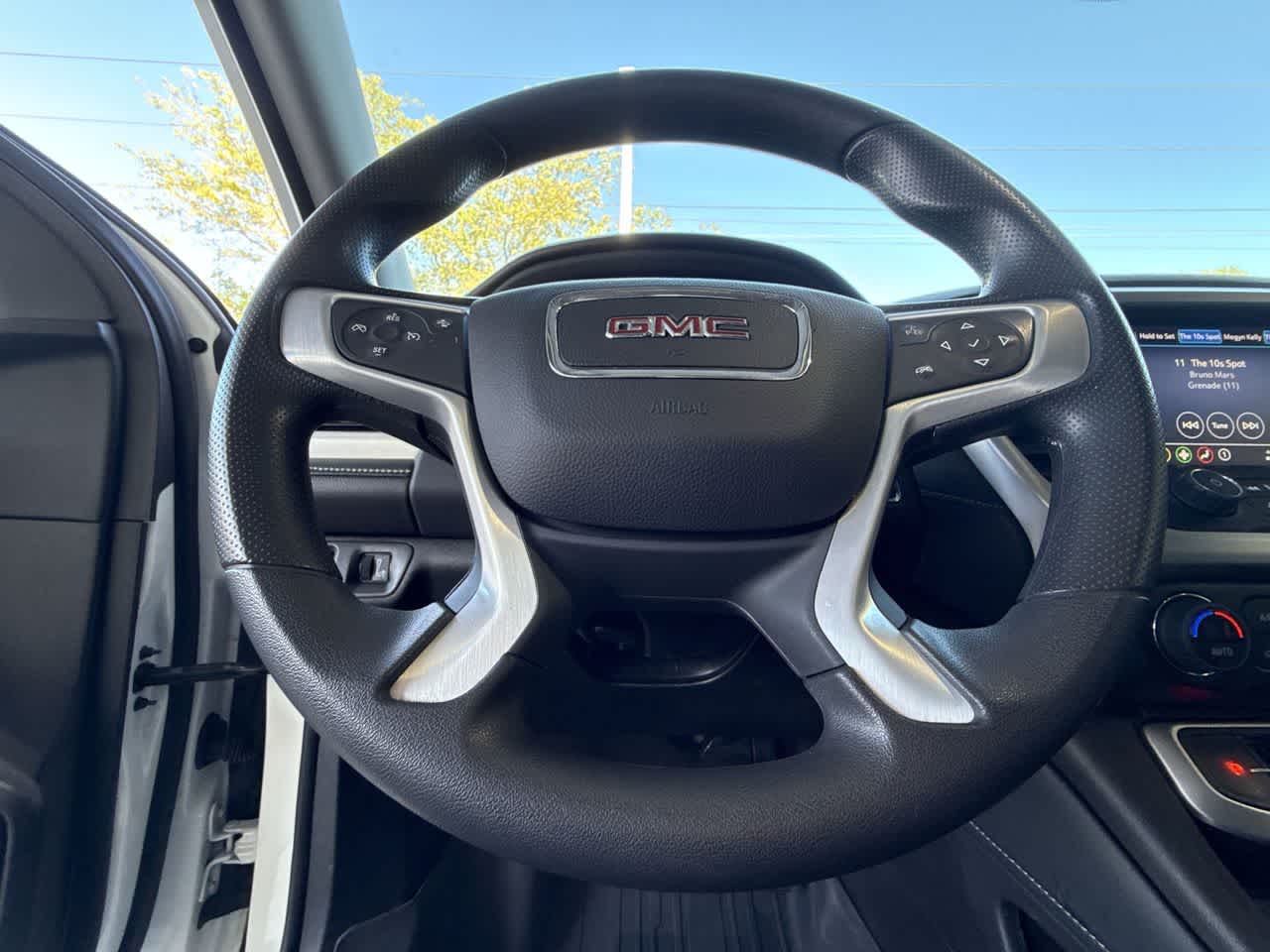 Thumbnail: 2023 GMC Acadia - 15