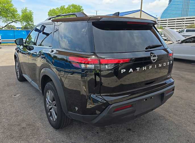 Thumbnail: 2025 Nissan Pathfinder - 4