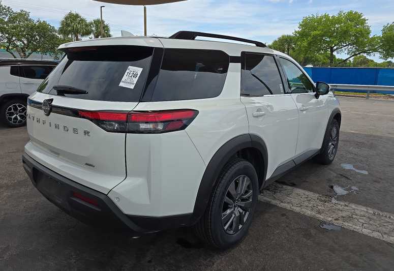 Thumbnail: 2025 Nissan Pathfinder - 3