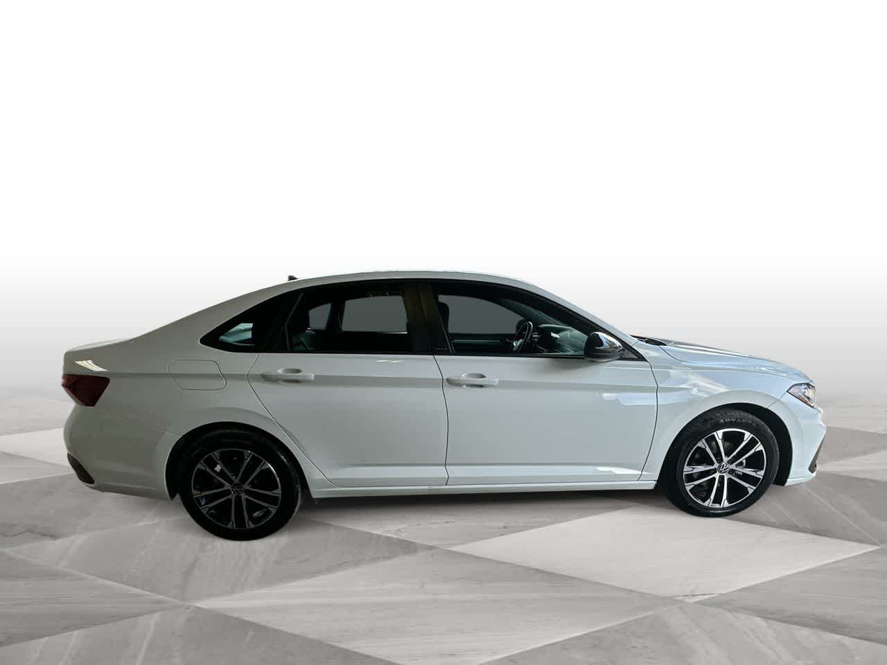 Thumbnail: 2025 Volkswagen Jetta - 9