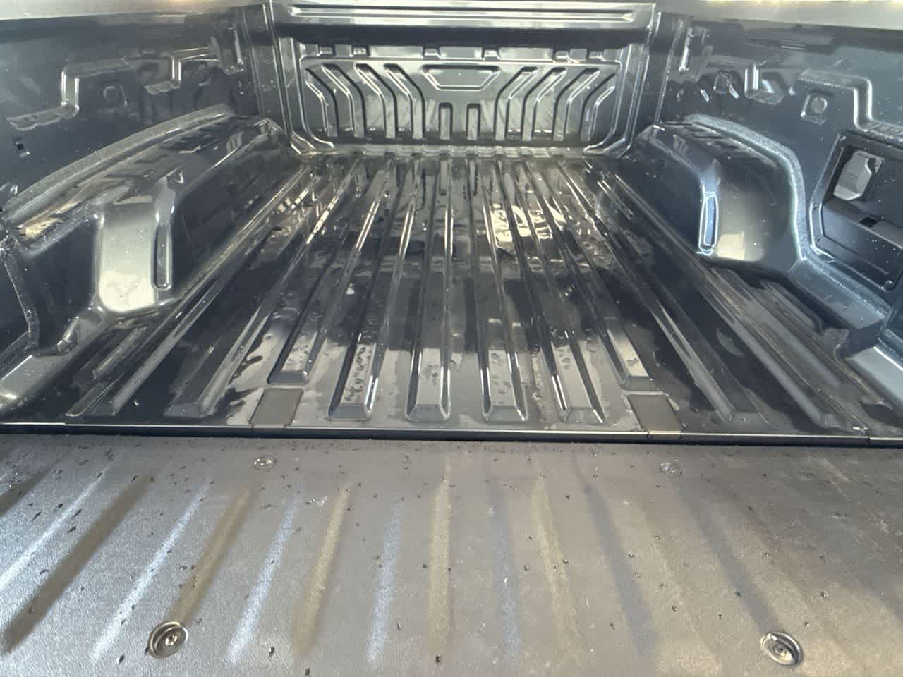 Thumbnail: 2026 GMC Sierra EV - 25