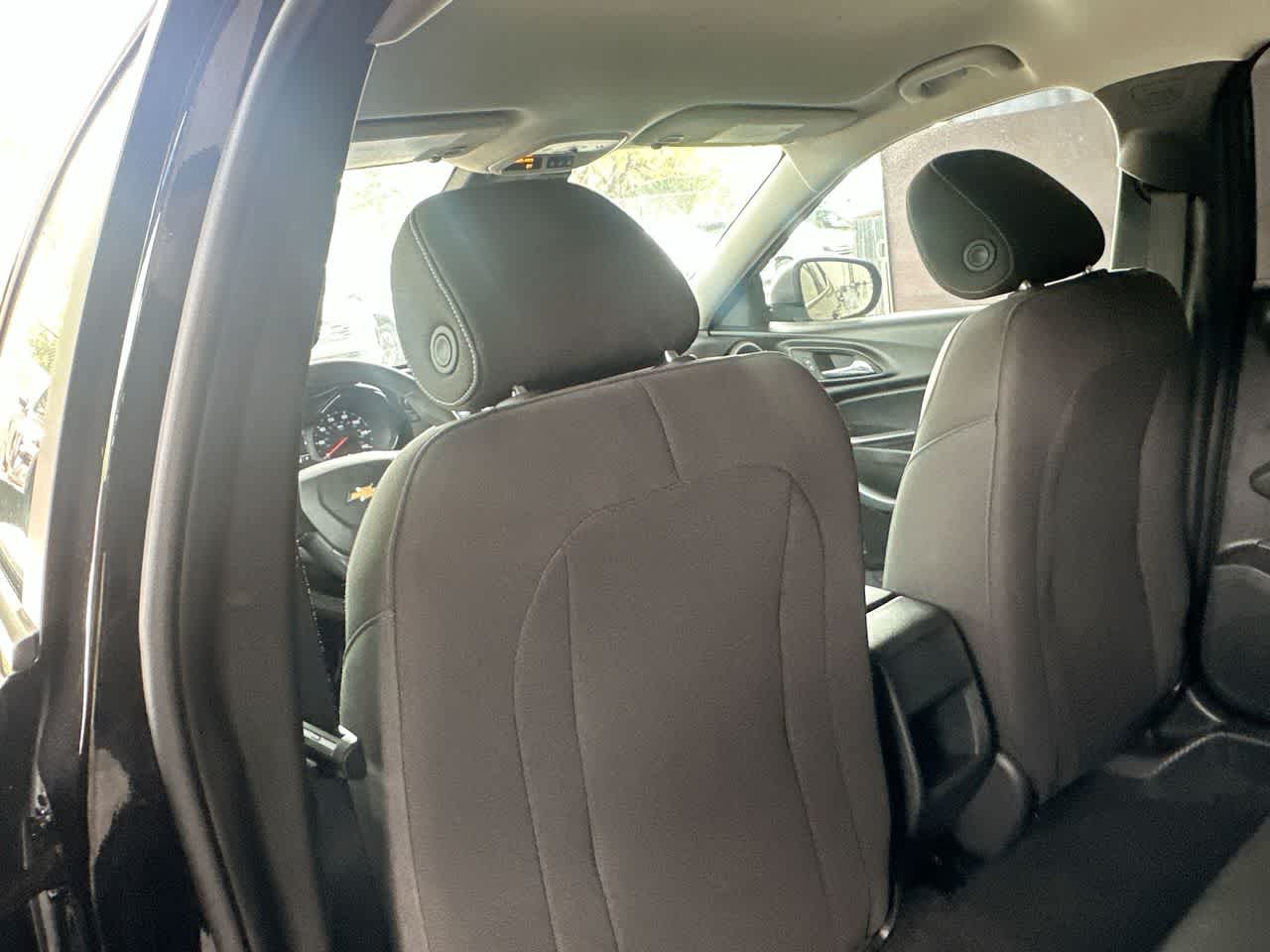 Thumbnail: 2025 Chevrolet Trax - 23