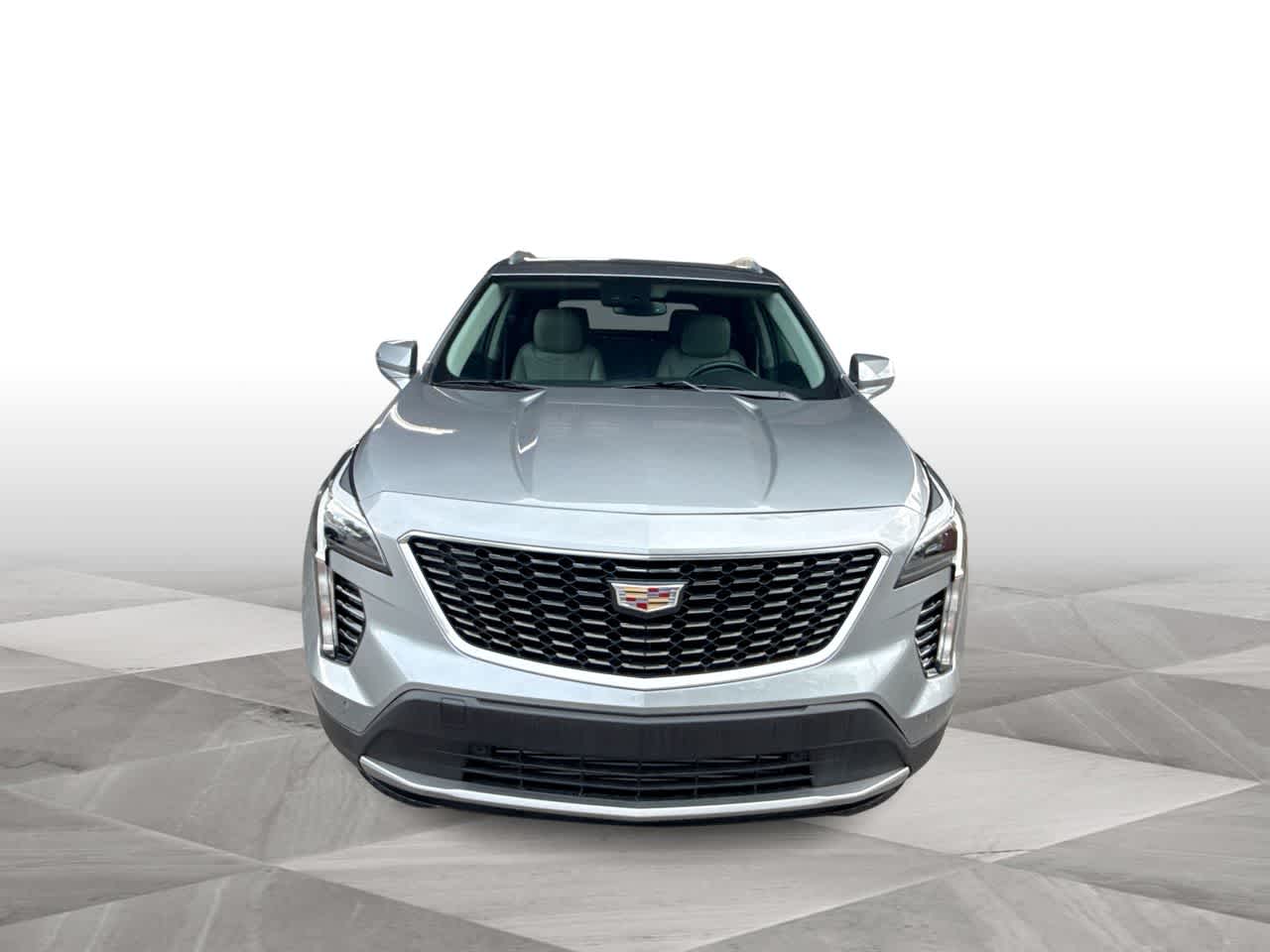 Thumbnail: 2023 Cadillac XT4 - 3