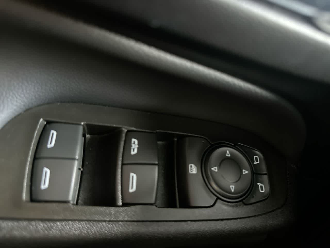 Thumbnail: 2024 Chevrolet Equinox - 17