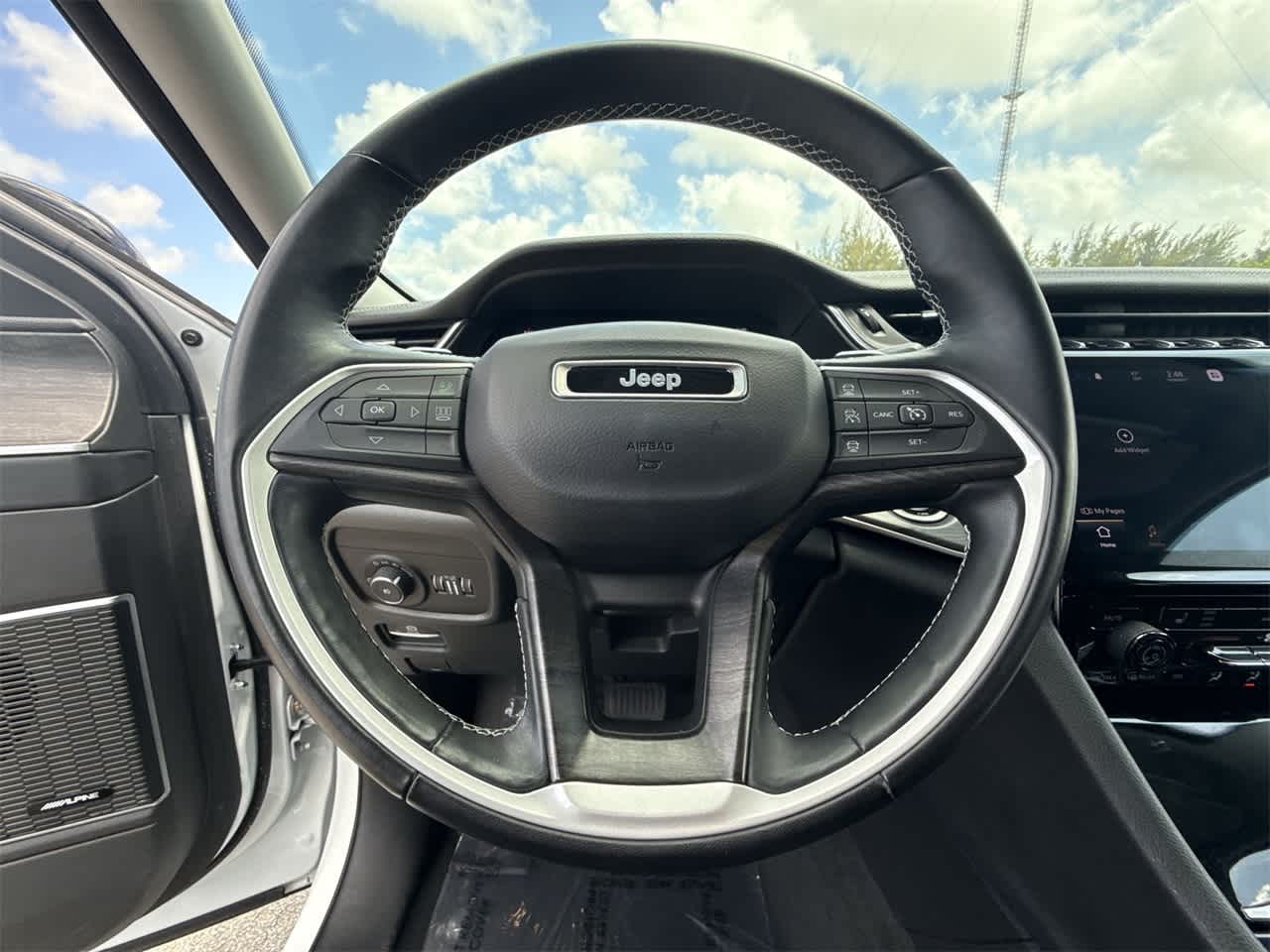 Thumbnail: 2021 Jeep Grand Cherokee L - 15