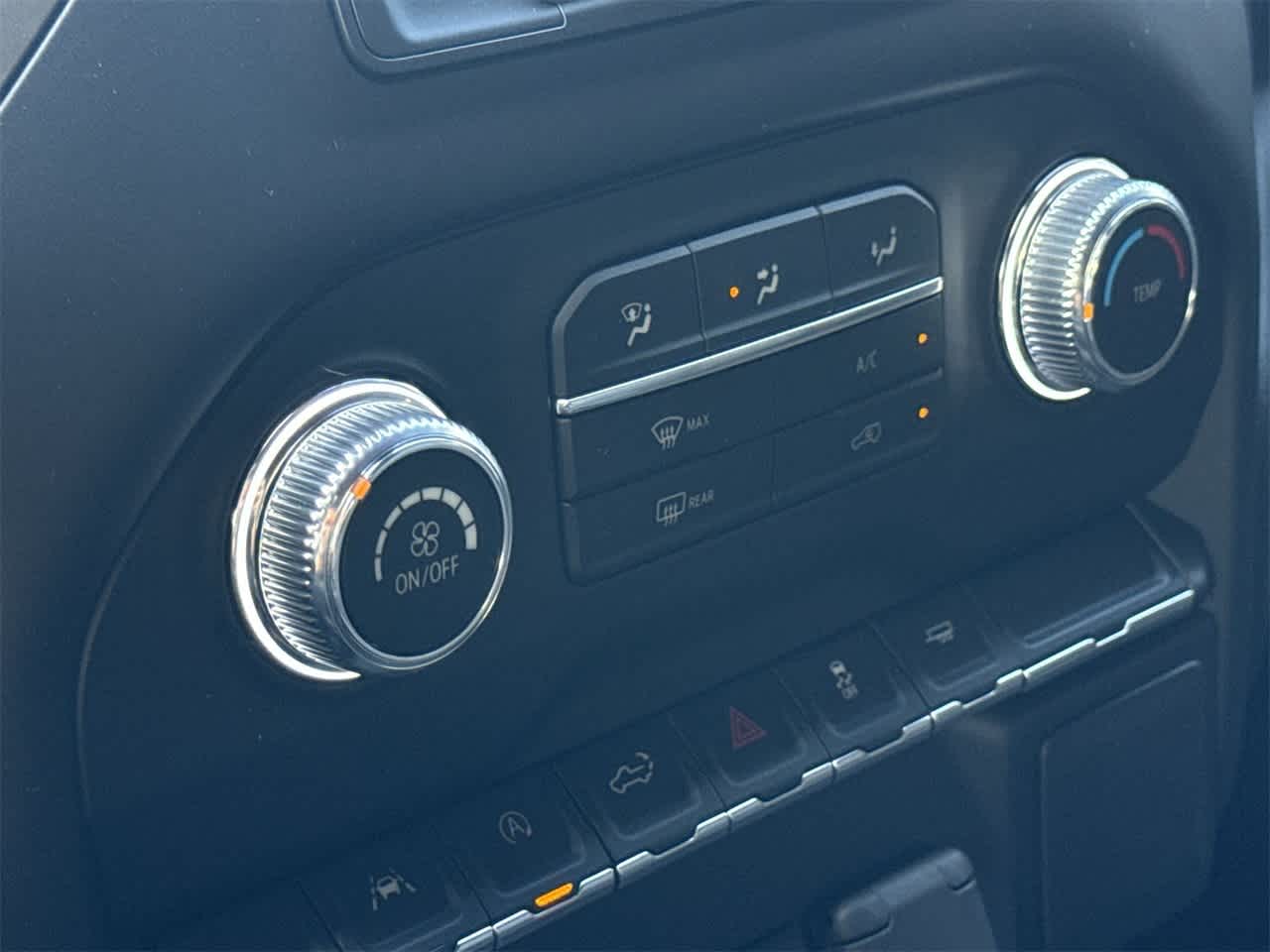 Thumbnail: 2026 GMC Sierra 1500 - 20