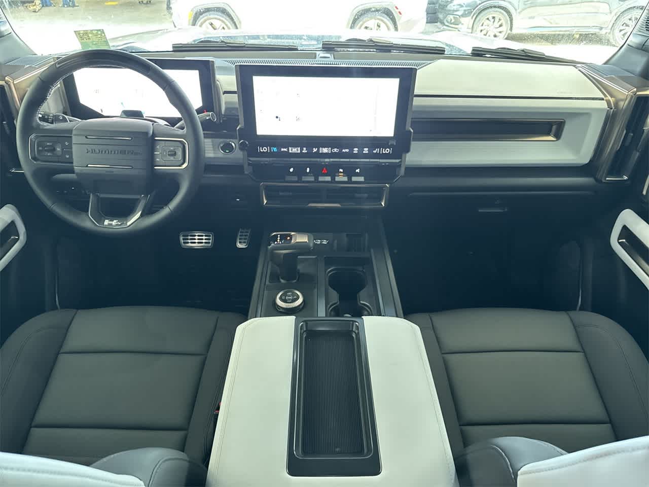 Thumbnail: 2025 GMC Hummer EV - 24