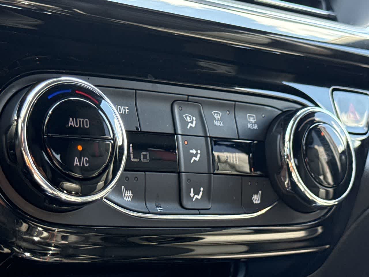 Thumbnail: 2025 Chevrolet Trax - 20