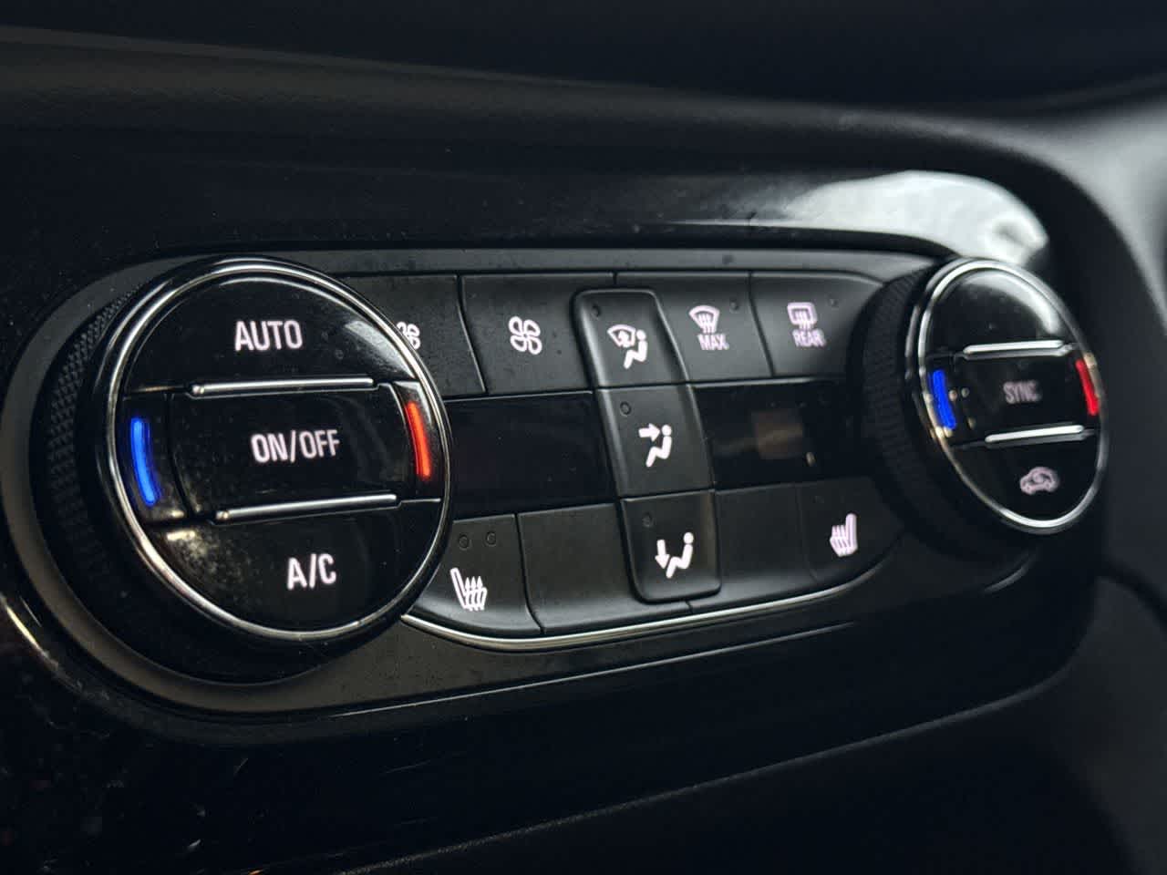 Thumbnail: 2023 Buick Encore GX - 20