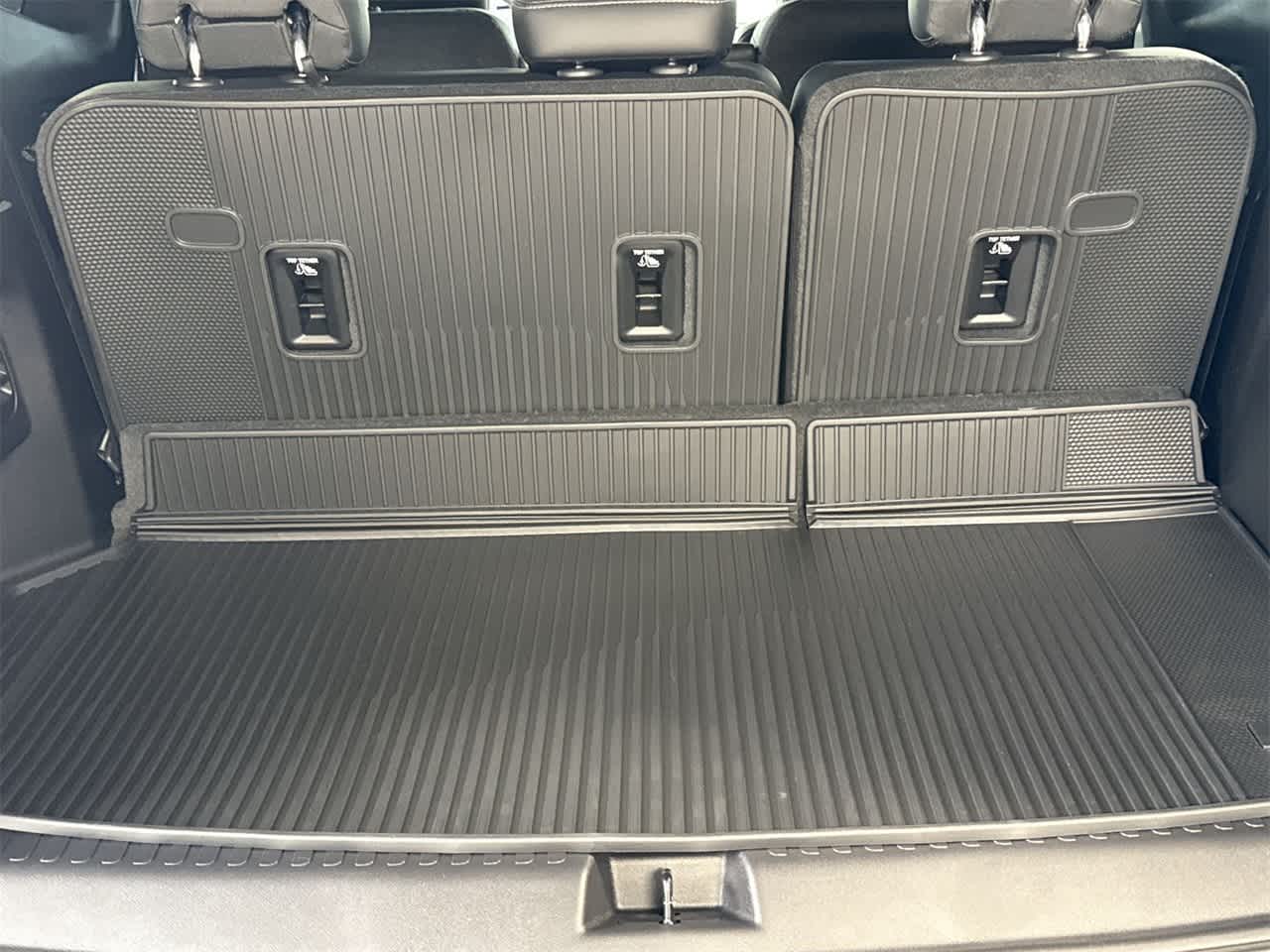 Thumbnail: 2026 Buick Enclave - 25