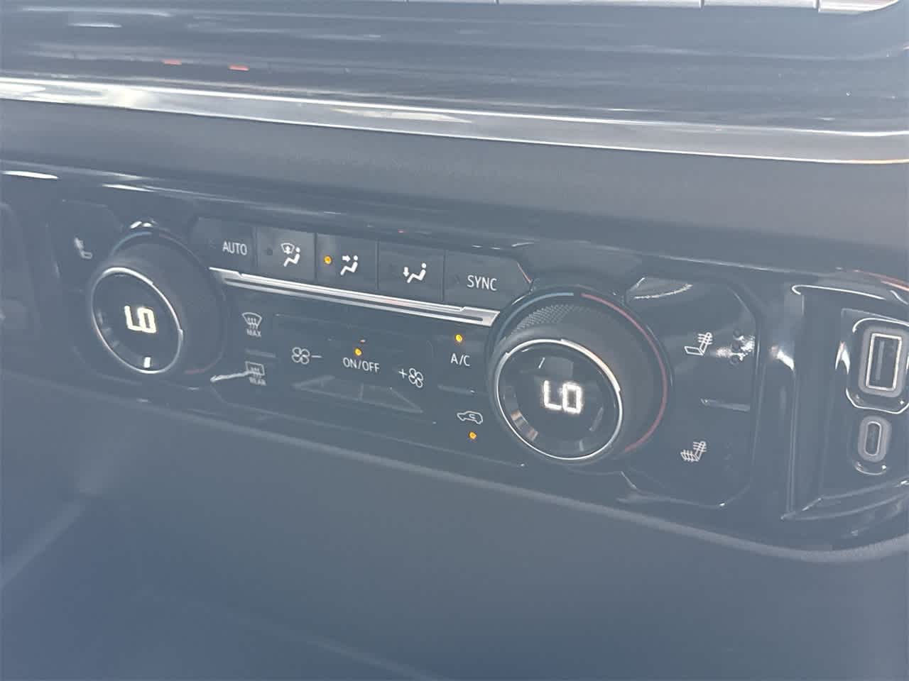 Thumbnail: 2023 Chevrolet Silverado 1500 - 20