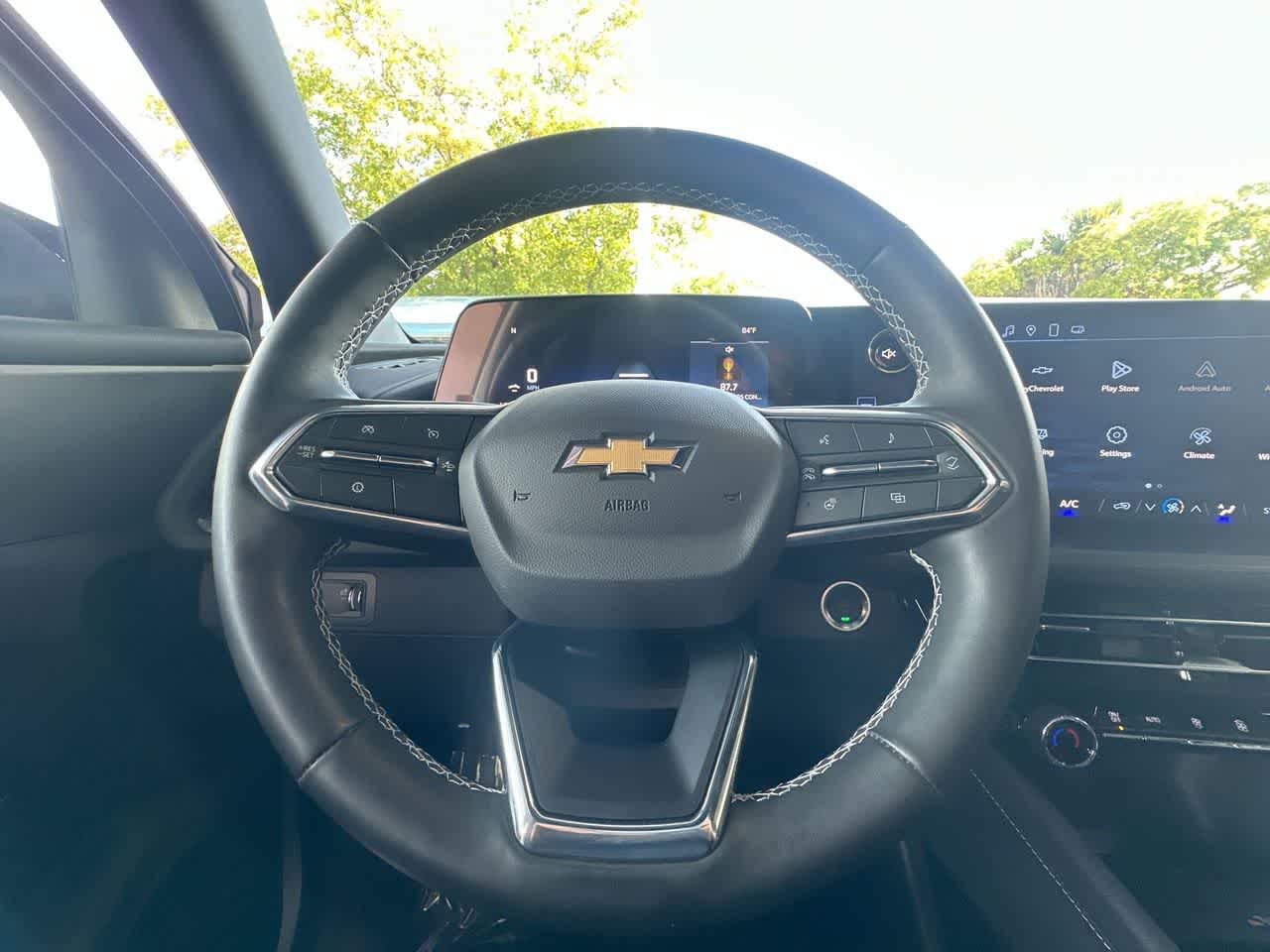 Thumbnail: 2025 Chevrolet Traverse - 15