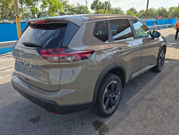 Thumbnail: 2025 Nissan Rogue - 3