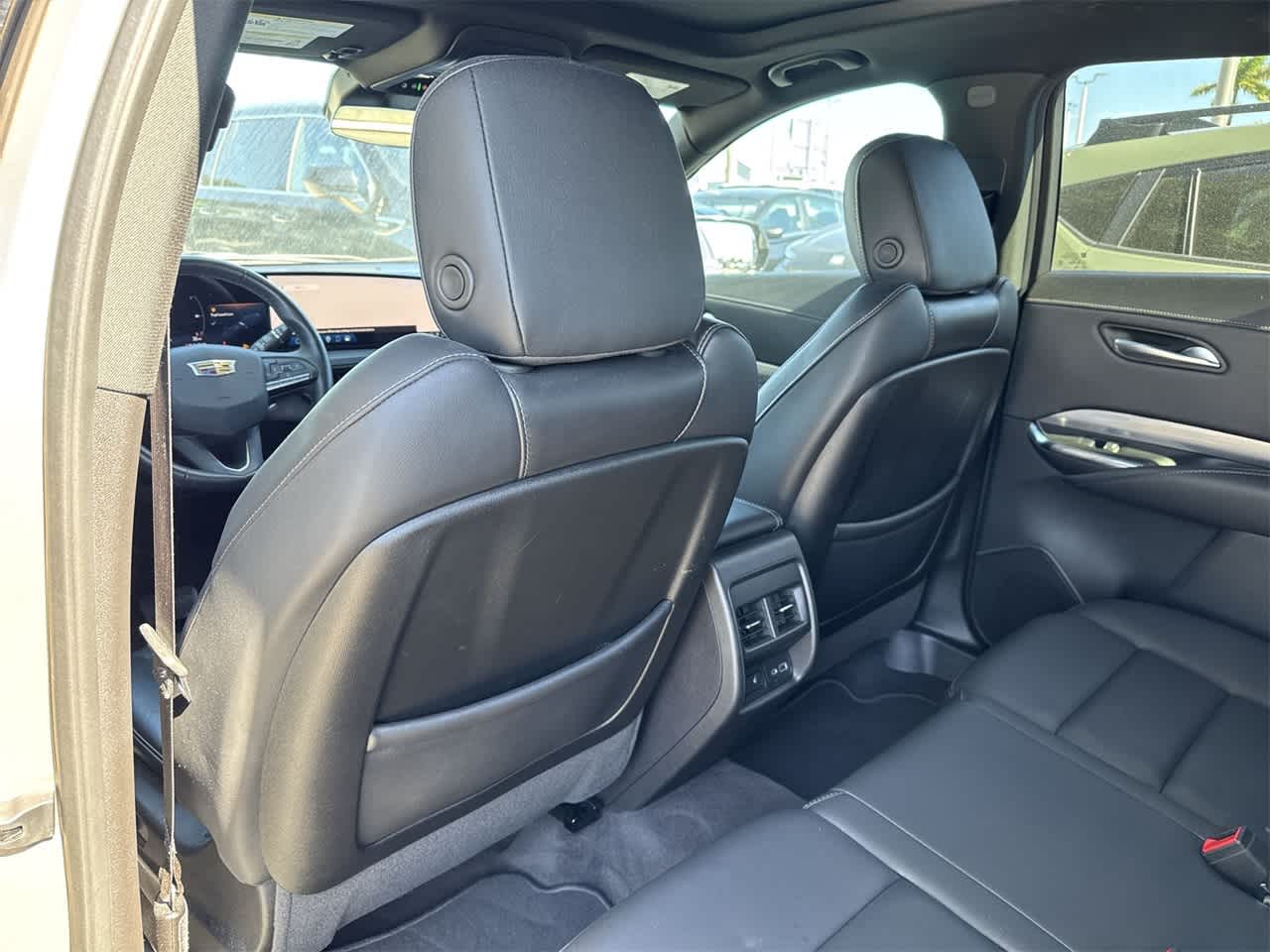 Thumbnail: 2024 Cadillac XT4 - 23