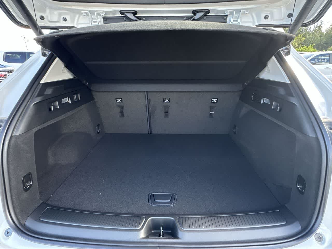 Thumbnail: 2025 Buick Envision - 25