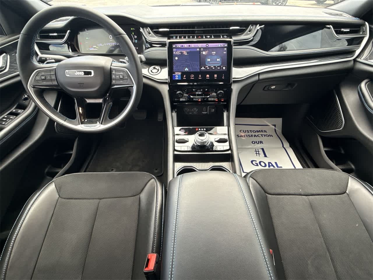 Thumbnail: 2024 Jeep Grand Cherokee - 24