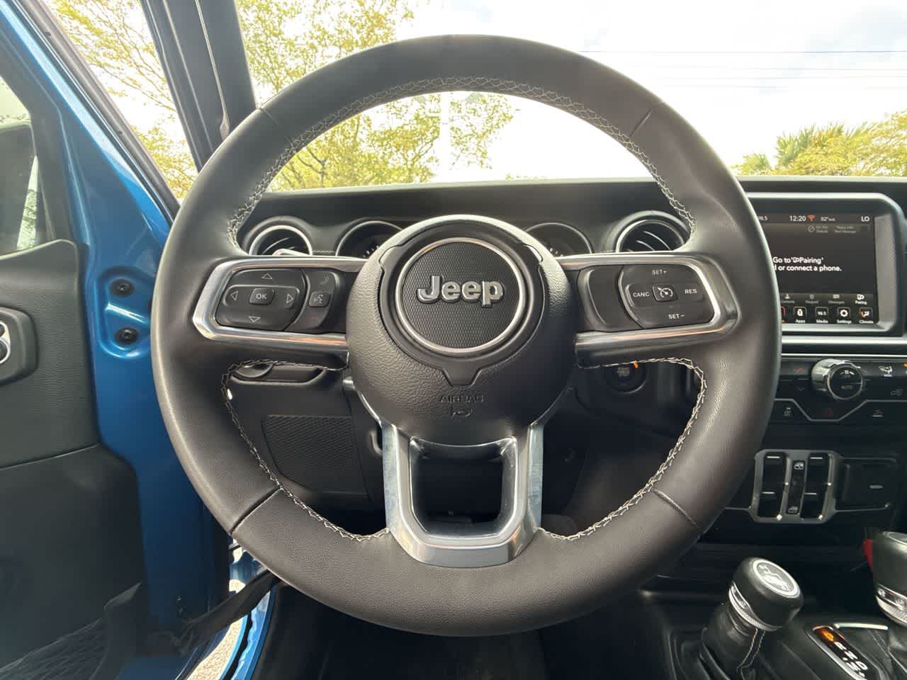 Thumbnail: 2023 Jeep Gladiator - 15