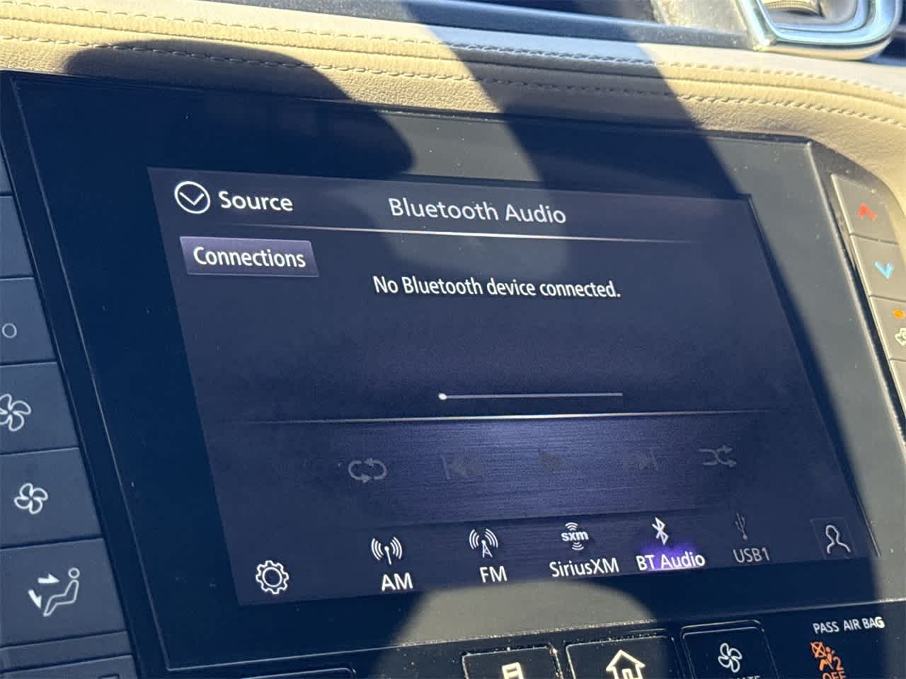 Thumbnail: 2025 INFINITI QX50 - 18