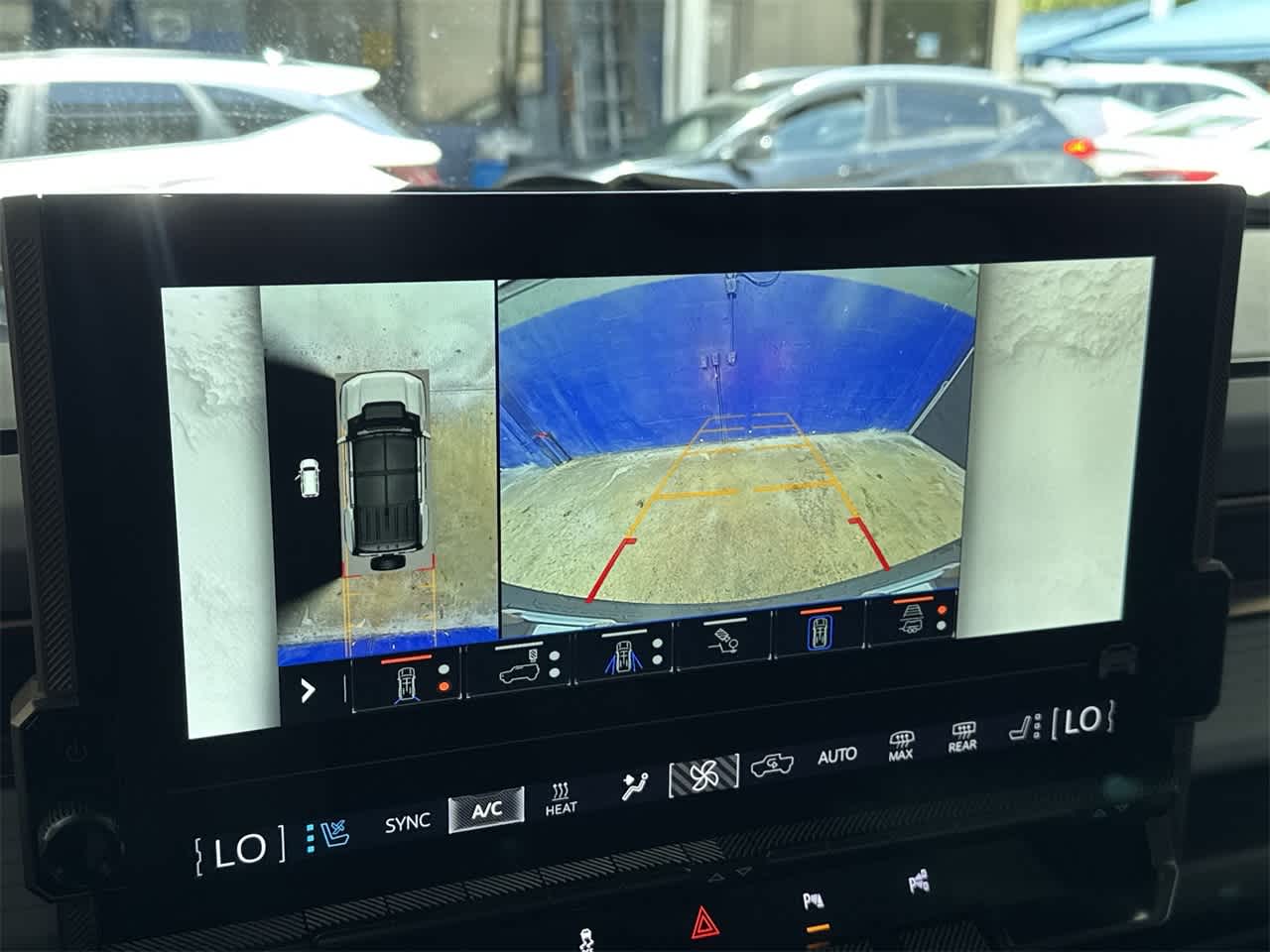 Thumbnail: 2025 GMC Hummer EV - 19