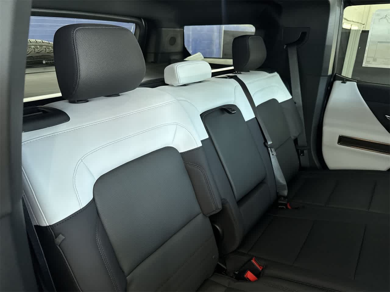 Thumbnail: 2025 GMC Hummer EV - 26